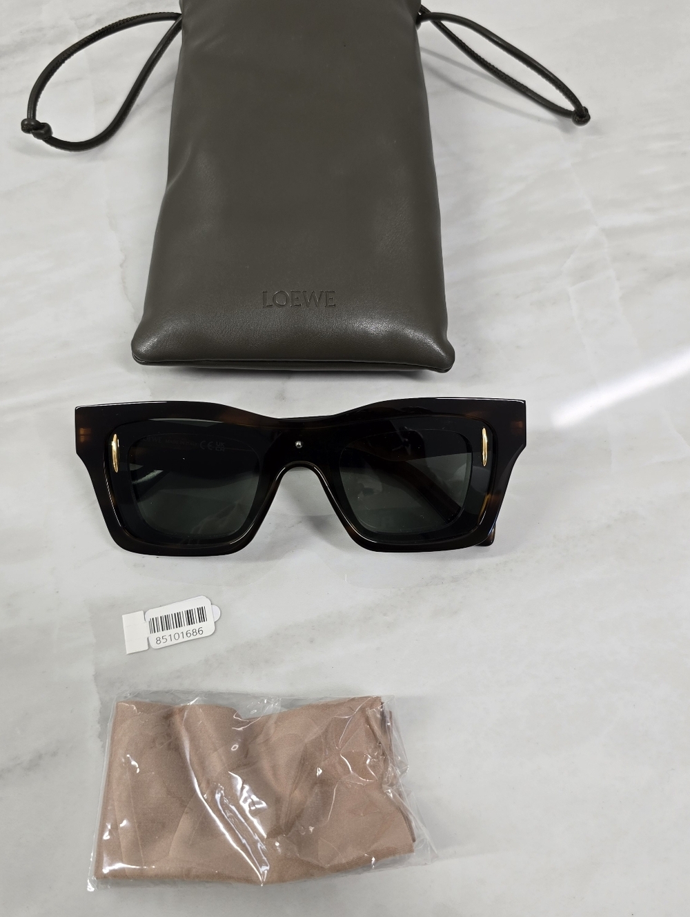 Loewe Square Tortoiseshell Sunglasses - Picture 11 of 13